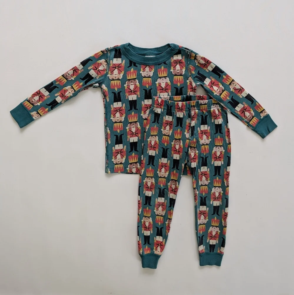 Hanna Andersson Holiday Print Long John Pajama Set Nutcracker Detail